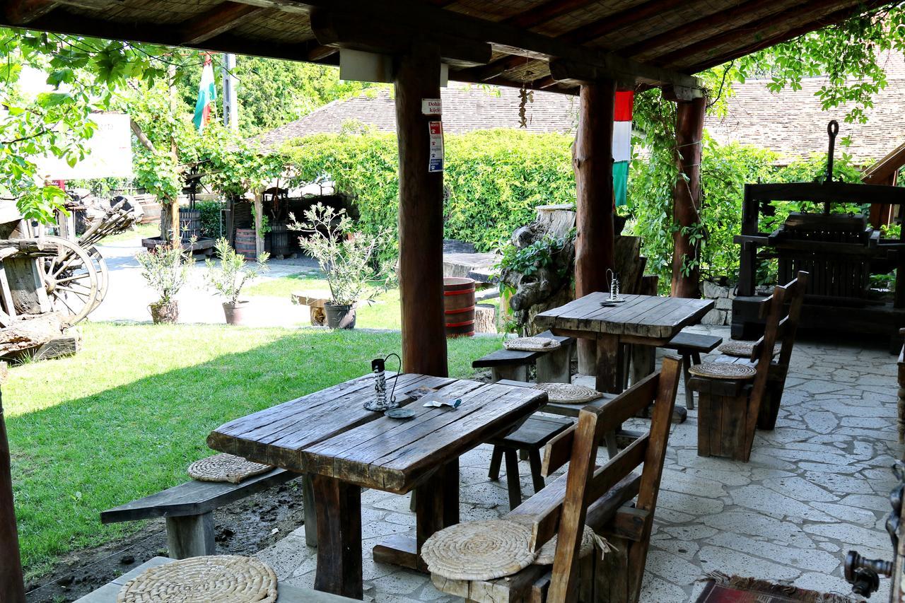Bed and Breakfast Pataky Borporta Тарцаль Экстерьер фото