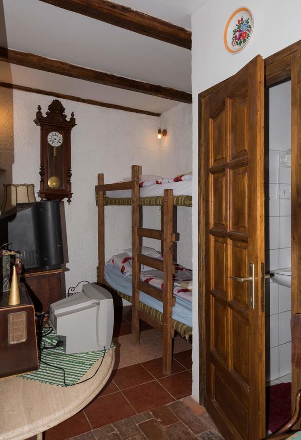 Bed and Breakfast Pataky Borporta Тарцаль Экстерьер фото